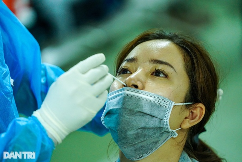 UBND Quận 7 tạm dừng hoạt động khi phát hiện nhân viên nghi nhiễm Covid-19 - 1 UBND Quận 7 tạm dừng hoạt động khi phát hiện nhân viên nghi nhiễm Covid-19 - 1