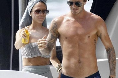 Vợ chồng Beckham kỷ niệm 10 năm ngày cưới