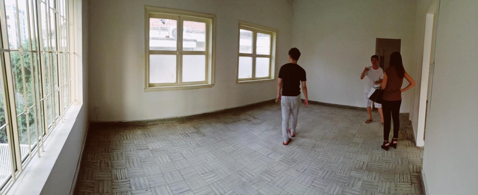 Đi ở thuê vẫn bỏ 500 triệu đồng sửa lại nhà cũ thấm dột 70 năm tuổi - 1 Đi ở thuê vẫn bỏ 500 triệu đồng sửa lại nhà cũ thấm dột 70 năm tuổi - 1