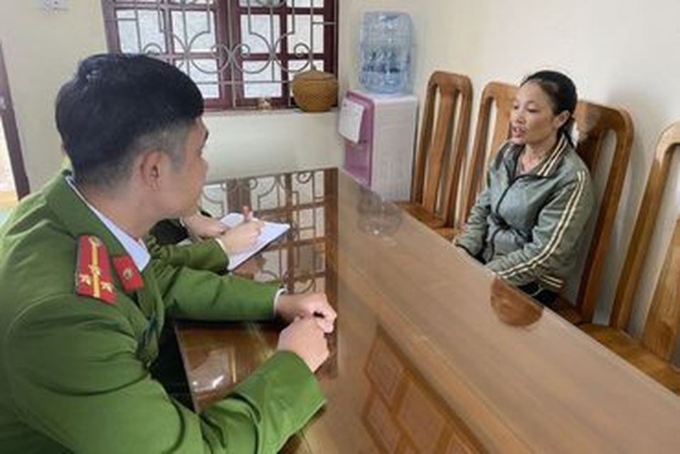 Thấy tiền và vàng của bạn treo ở xe mình, nảy lòng tham “chôm” luôn - 1 Thấy tiền và vàng của bạn treo ở xe mình, nảy lòng tham “chôm” luôn - 1
