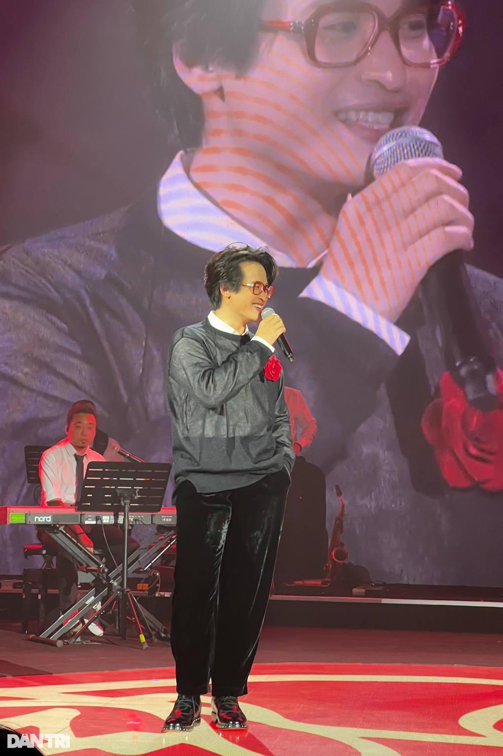 Hà Anh Tuấn làm đêm nhạc tại Singapore và Úc, fan quan ngại giá vé - 3 Hà Anh Tuấn làm đêm nhạc tại Singapore và Úc, fan quan ngại giá vé - 3