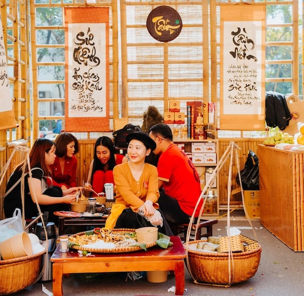 Happy Tết 2024 hứa hẹn mang tới những trải nghiệm Tết cổ truyền đặc sắc - 3 Happy Tết 2024 hứa hẹn mang tới những trải nghiệm Tết cổ truyền đặc sắc - 3