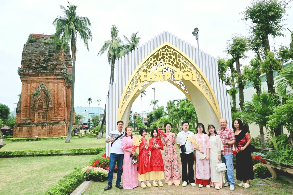 Hỗ trợ 200 triệu đồng/chuyến bay charter đưa khách đến sân bay Phù Cát - 2