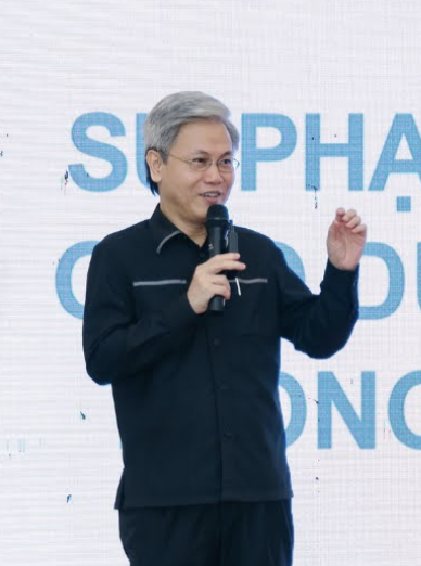 Giáo viên, cha mẹ đang đầy thương tích, sao dạy cho trẻ được lành lặn? - 2 Giáo viên, cha mẹ đang đầy thương tích, sao dạy cho trẻ được lành lặn? - 2