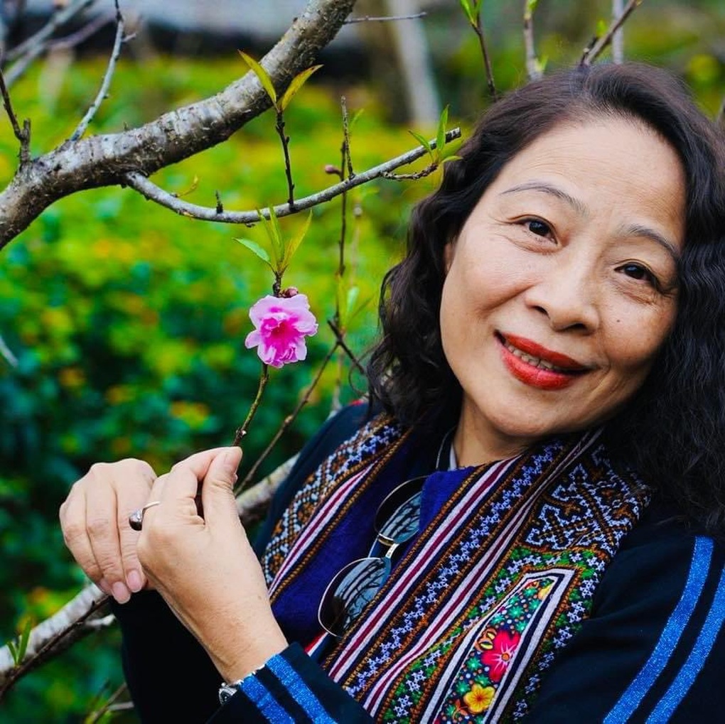 Khai bút đầu xuân: Giáo sư chọn chữ vàng để một năm tốt đẹp, may mắn - 4 Khai bút đầu xuân: Giáo sư chọn chữ vàng để một năm tốt đẹp, may mắn - 4