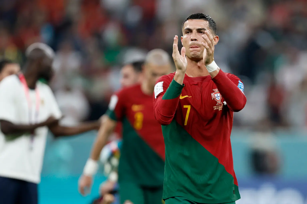Chàng trai nổi tiếng vì có ngoại hình giống Cristiano Ronaldo - 5 Chàng trai nổi tiếng vì có ngoại hình giống Cristiano Ronaldo - 5