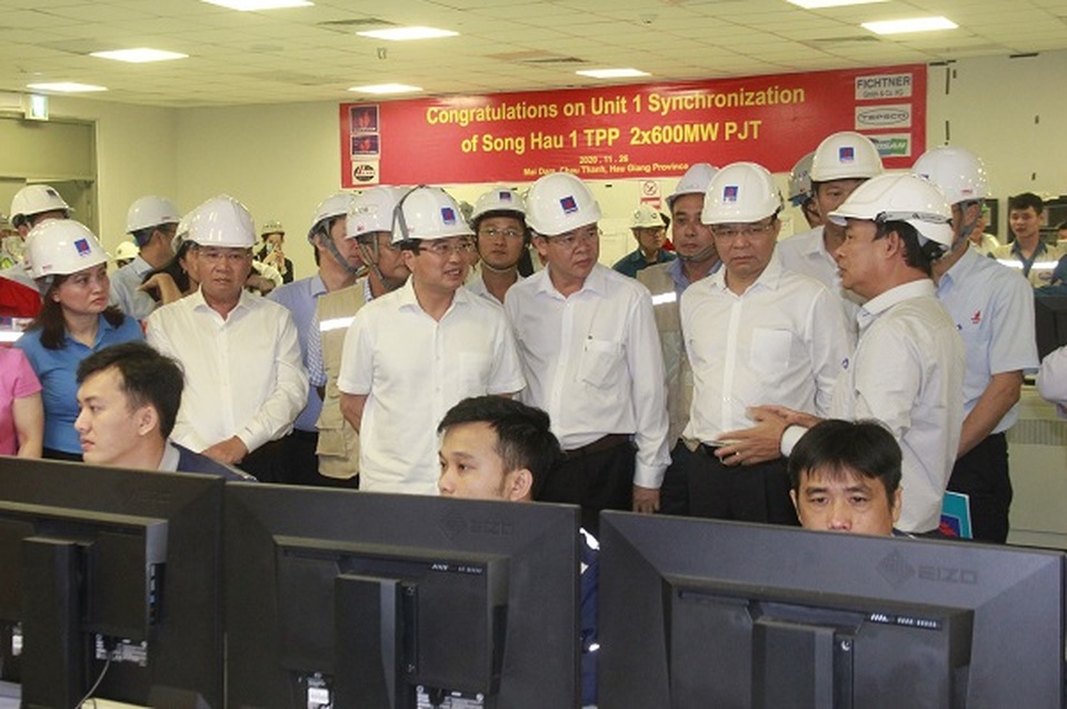 Hòa đồng bộ Nhà máy nhiệt điện Sông Hậu 1 vào hệ thống điện quốc gia - 2 Hòa đồng bộ Nhà máy nhiệt điện Sông Hậu 1 vào hệ thống điện quốc gia - 2