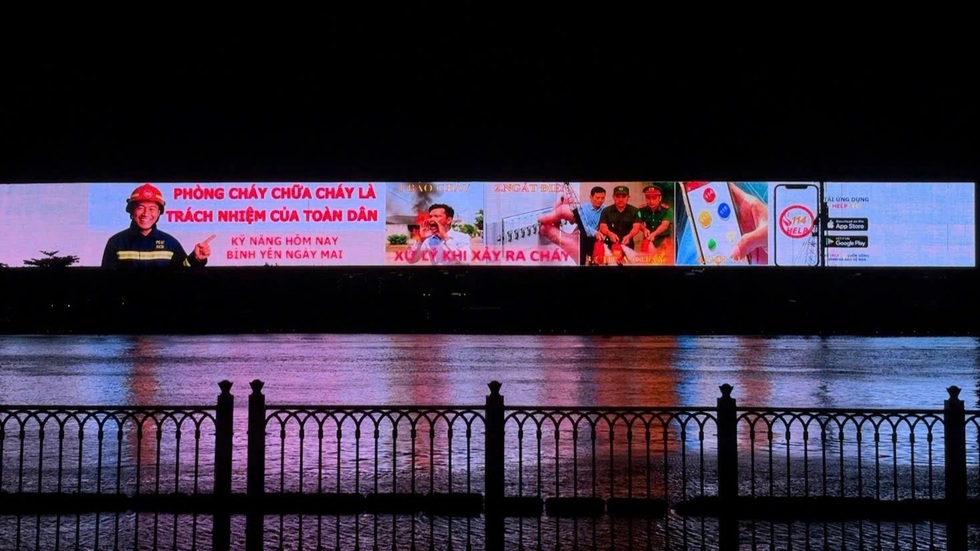 Công an TPHCM phấn đấu không còn “điểm mù” về phòng cháy chữa cháy - 4 Công an TPHCM phấn đấu không còn “điểm mù” về phòng cháy chữa cháy - 4