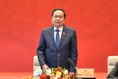 Chủ tịch Quốc hội Trần Thanh Mẫn gặp mặt đoàn kiều bào tiêu biểu