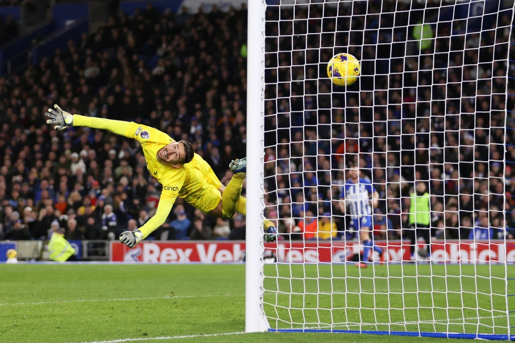 Son Heung Min im lặng, Tottenham thủng lưới 4 bàn trước Brighton - 2 Son Heung Min im lặng, Tottenham thủng lưới 4 bàn trước Brighton - 2
