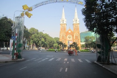 Đường phố Sài Gòn “thư thái” nằm… phơi nắng