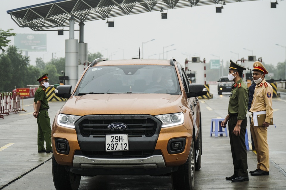 Tài xế bất ngờ với yêu cầu buộc quay đầu xe tại cao tốc Hà Nội - Hải Phòng - 9