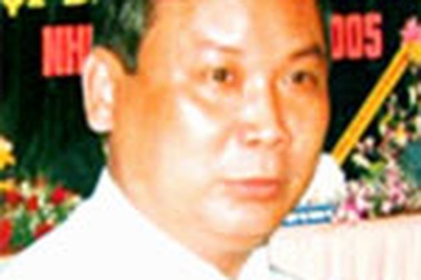 Bắt tạm giam nguyên Bí thư Quận ủy Gò Vấp