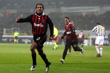 Nesta vẫn “ngoảnh mặt” với Azzurri