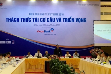 “Thách thức của đất nước - lãnh đạo phải vượt qua chính mình”