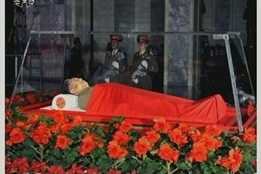 Thi hài cố Chủ tịch Kim Jong-il được gìn giữ vĩnh viễn