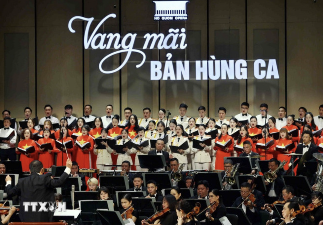 Chương trình nghệ thuật “Vang mãi bản hùng ca” tri ân 80 năm Công an Nhân dân - 3