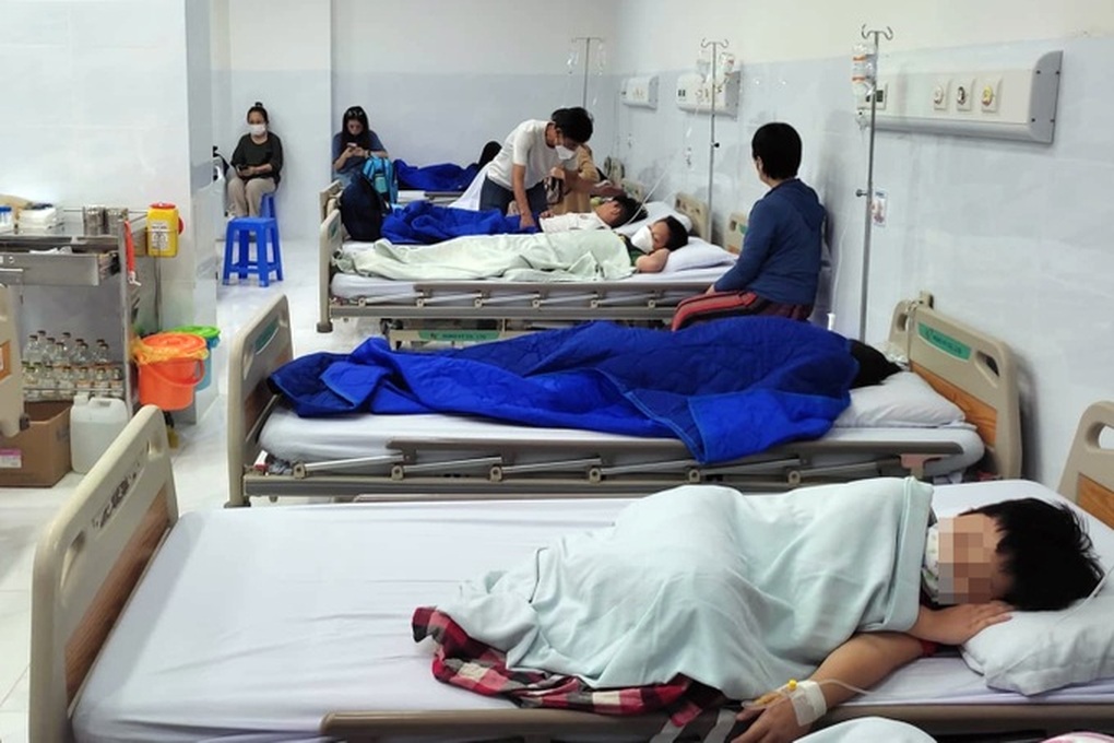 Vụ hơn 600 học sinh nghi ngộ độc: Ai bồi thường, trách nhiệm thuộc về ai? - 1 Vụ hơn 600 học sinh nghi ngộ độc: Ai bồi thường, trách nhiệm thuộc về ai? - 1