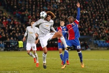 Thua sốc Basel, Mourinho tiếc vì không thể ghi 5 bàn trong hiệp 1