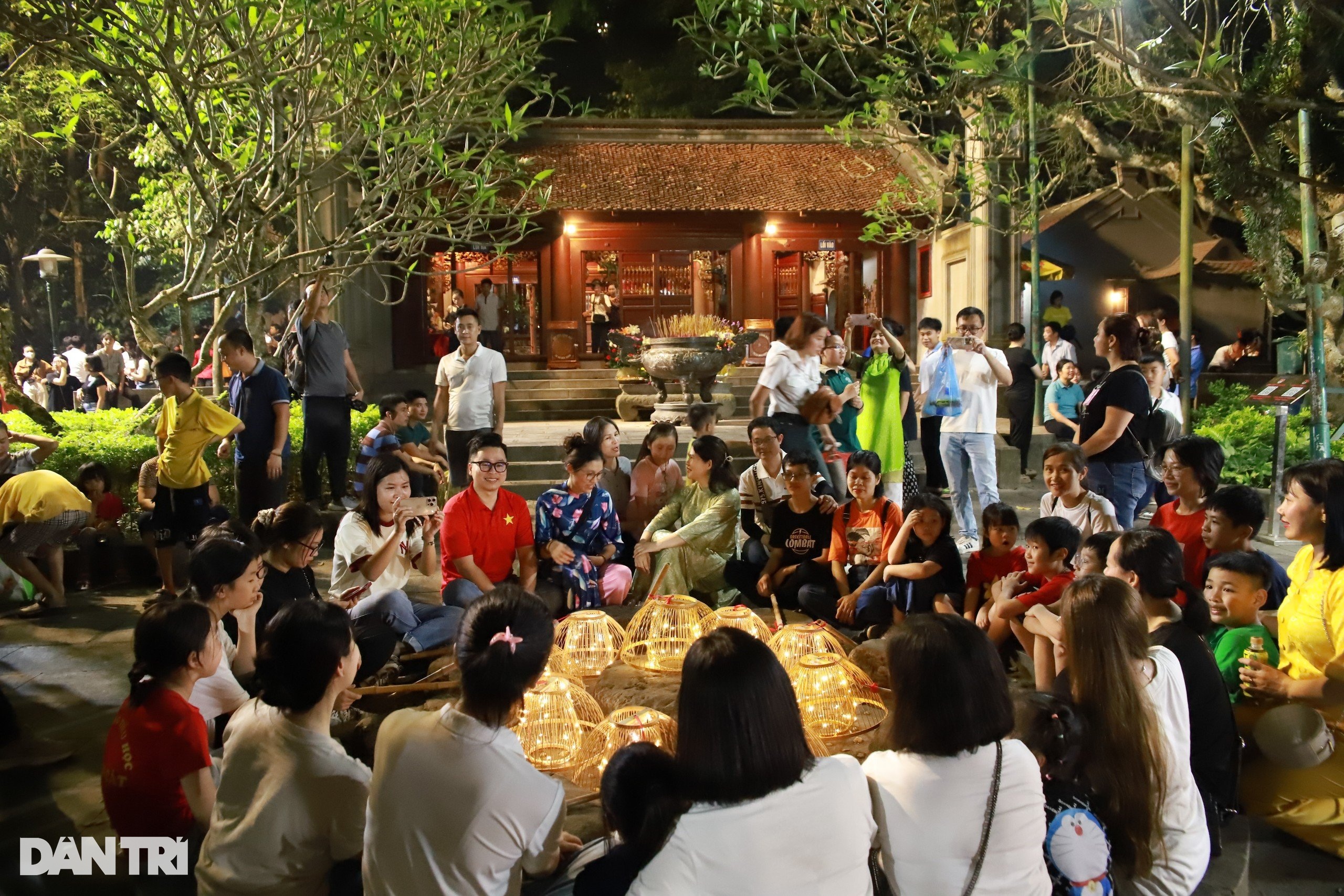 View - Phú Thọ dự kiến đón 500.000 lượt khách đổ về Đền Hùng ngày Giỗ Tổ | Báo Dân trí