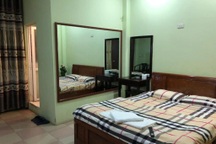 Ông lão U70 bị "người tình" 28 tuổi lừa vào nhà nghỉ rồi lấy mất xe