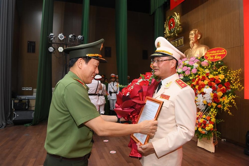 Trung tướng Phạm Thế Tùng và Thiếu tướng Nguyễn Ngọc Lâm làm thứ trưởng Bộ Công an - 2 Trung tướng Phạm Thế Tùng và Thiếu tướng Nguyễn Ngọc Lâm làm thứ trưởng Bộ Công an - 2