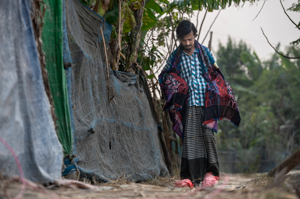 Mụn cóc khổng lồ mọc đầy tay chân, vận nghèo đeo bám người cây Bangladesh - 4 Mụn cóc khổng lồ mọc đầy tay chân, vận nghèo đeo bám người cây Bangladesh - 4