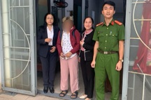 Cứu cháu bé 14 tuổi nhảy cầu sông Hàn tự tử