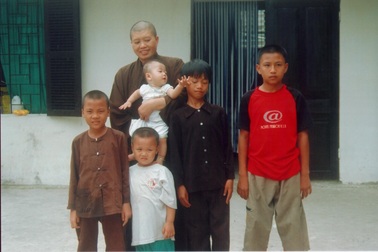 Mái ấm tình thương nơi cửa thiền