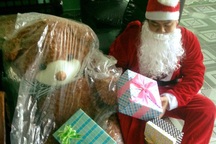 Kiếm tiền triệu nhờ "Ship" quà theo kiểu "ông già Noel"