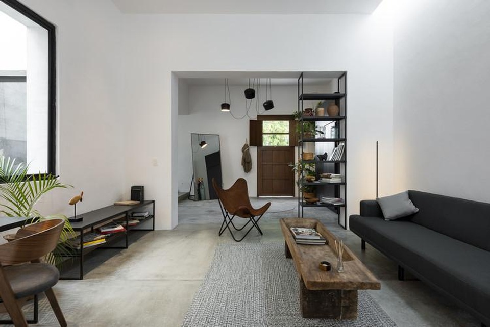 Căn biệt thự “như xây dở” vẫn đẹp lạ lùng nhờ cách bài trí ấn tượng - 2 Căn biệt thự “như xây dở” vẫn đẹp lạ lùng nhờ cách bài trí ấn tượng - 2