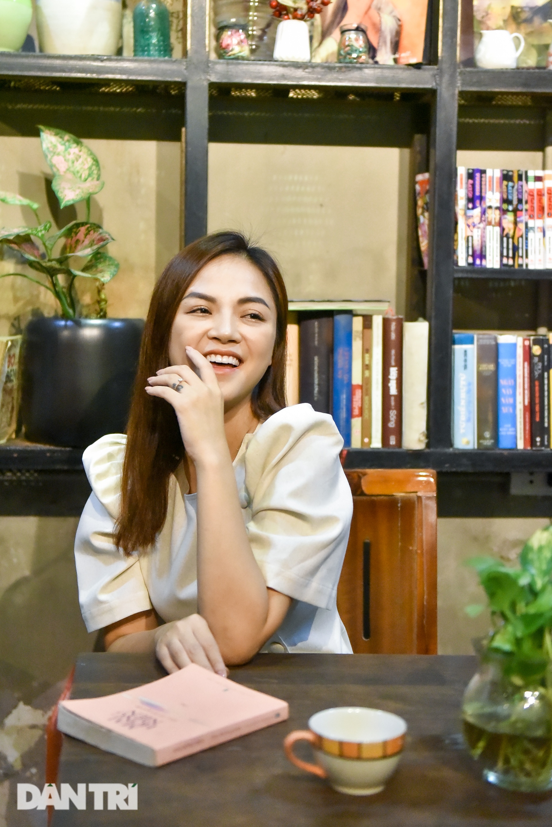 My Sói Thu Quỳnh ngoài đời: Mẹ đảm đơn thân, vẫn tin vào tình yêu cổ tích - 4 My Sói Thu Quỳnh ngoài đời: Mẹ đảm đơn thân, vẫn tin vào tình yêu cổ tích - 4