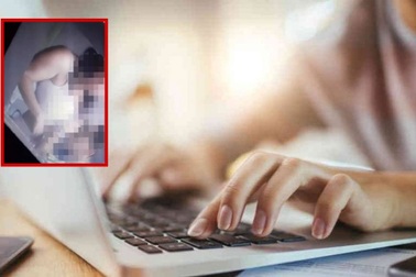 Giáo viên hôn ngực vợ ngay trong giờ học trực tuyến