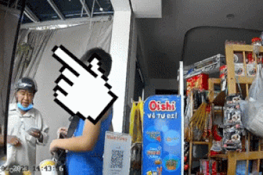 Xôn xao clip người đàn ông lừa tiền bé trai 13 tuổi ở TPHCM