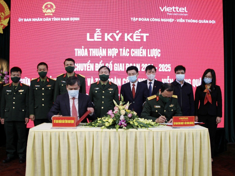 Viettel và UBND tỉnh Nam Định hợp tác đưa Nam Định đứng trong nhóm 20 tỉnh về chuyển đổi số - 1 Viettel và UBND tỉnh Nam Định hợp tác đưa Nam Định đứng trong nhóm 20 tỉnh về chuyển đổi số - 1