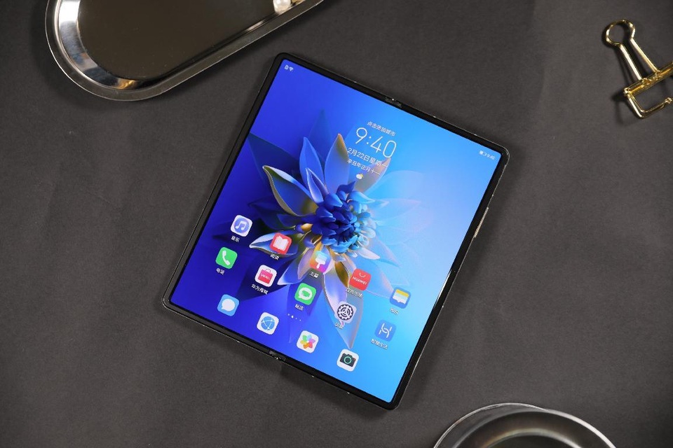 Huawei ra mắt điện thoại gập Mate X2, giá quy đổi hơn 64 triệu đồng - 1 Huawei ra mắt điện thoại gập Mate X2, giá quy đổi hơn 64 triệu đồng - 1