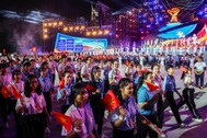 Hàng nghìn người diễu hành ở Lễ khai mạc Đại hội Thể dục thể thao TPHCM