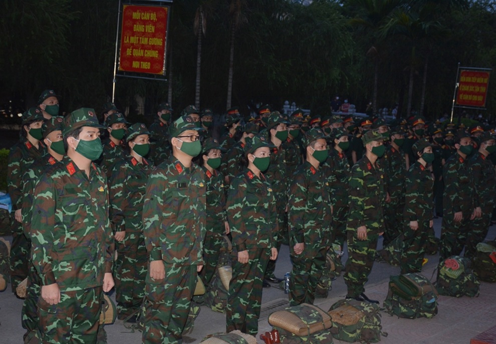 Tiếp tục tăng cường thầy thuốc quân y chi viện miền Nam chống dịch - 2 Tiếp tục tăng cường thầy thuốc quân y chi viện miền Nam chống dịch - 2