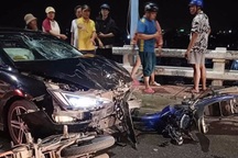 Tạm giữ hình sự tài xế say xỉn, lái ô tô tông 3 xe máy ở Bình Thuận
