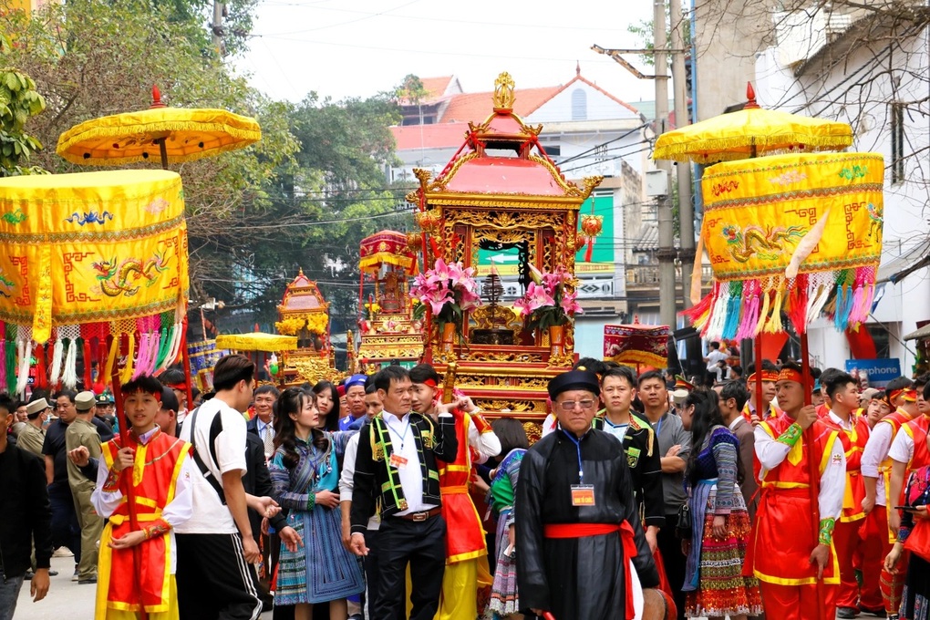 Lạng Sơn thúc đẩy du lịch nhờ lễ hội văn hóa - 2 Lạng Sơn thúc đẩy du lịch nhờ lễ hội văn hóa - 2