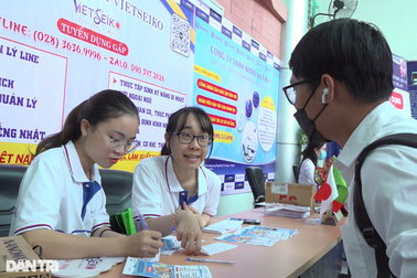 Ngày hội việc làm khu công nghệ cao Thủ Đức thu hút giới trẻ