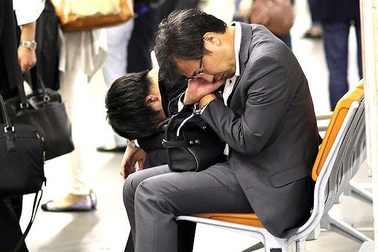 Nhật ra quy chế mới ngăn ngừa tình trạng làm việc quá sức