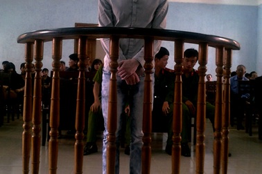 Thách đấu nhau trên facebook, một thanh niên tử vong