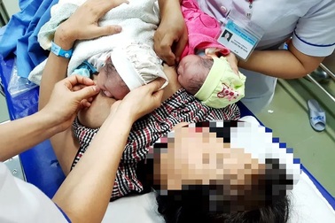 Hy hữu: Sản phụ sinh con tại nhà rồi đến bệnh viện... sinh tiếp