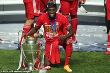 Huyền thoại Man Utd khen hậu vệ Bayern Munich chạy nhanh như Usain Bolt