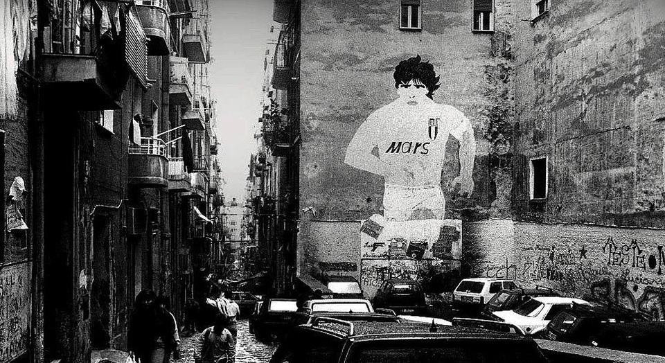 Maradona: “Cậu bé vàng” và vị “thánh sống” ở vùng đất mafia (Kỳ 1) - 1 Maradona: “Cậu bé vàng” và vị “thánh sống” ở vùng đất mafia (Kỳ 1) - 1