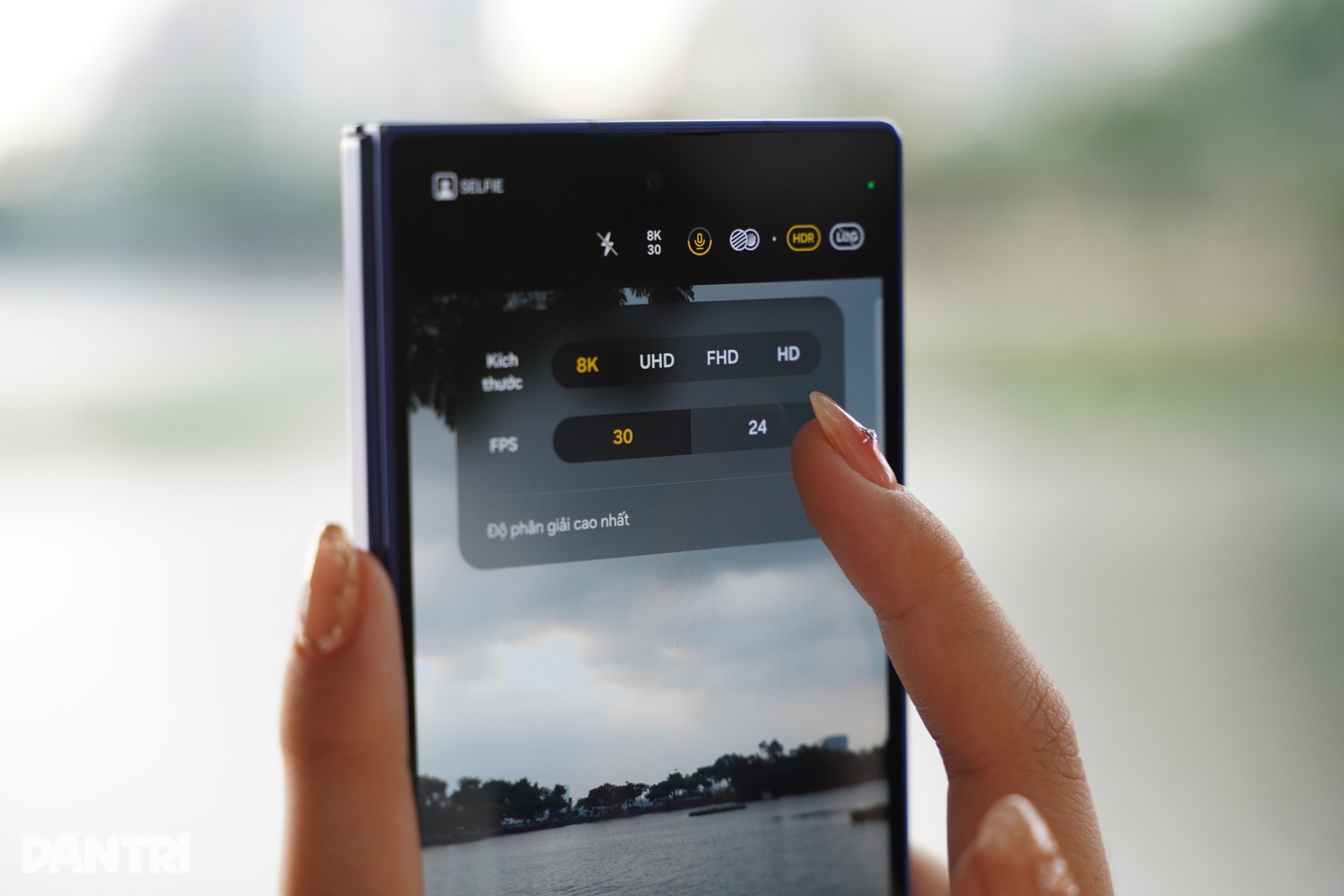 Đánh giá Samsung Galaxy Z Fold7: Mỏng nhẹ, đa nhiệm nhưng có đánh đổi - 21 Đánh giá Samsung Galaxy Z Fold7: Mỏng nhẹ, đa nhiệm nhưng có đánh đổi - 21