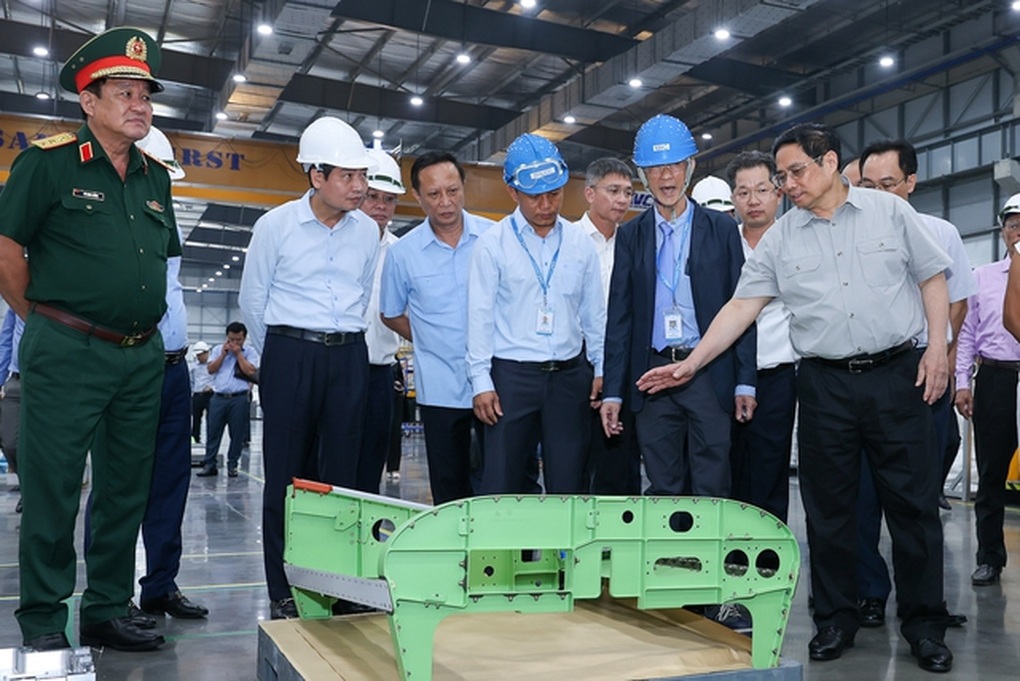 Thủ tướng khảo sát một số nhà máy, dự án công nghệ cao tại Đà Nẵng - 7 Thủ tướng khảo sát một số nhà máy, dự án công nghệ cao tại Đà Nẵng - 7