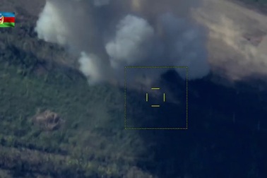 Azerbaijan công bố video phá hủy phương tiện quân sự Armenia