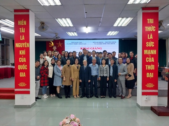 Lớp bồi dưỡng về phát triển Chương trình
